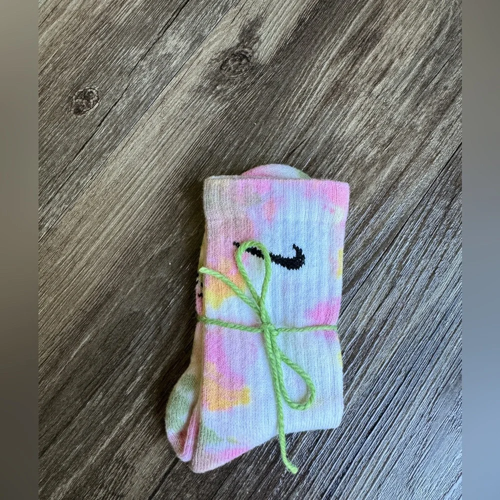 NWT But did you dye, tie dye Nike socks - Picture 4 of 4